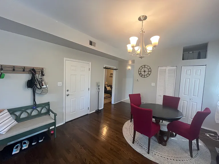 3435 W McLean Ave #2F — Photo 6