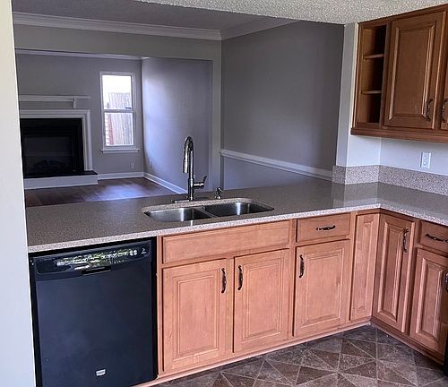 4th image of 1659 Jameson Dr