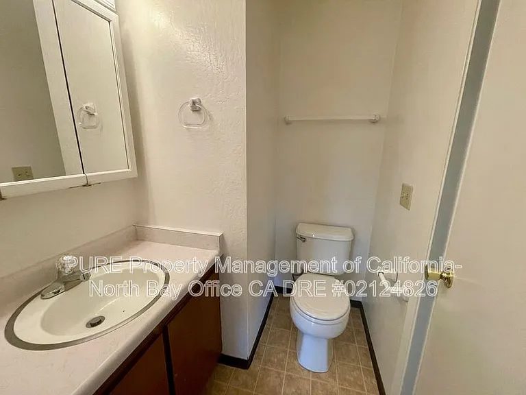 847 Madison St — Photo 9