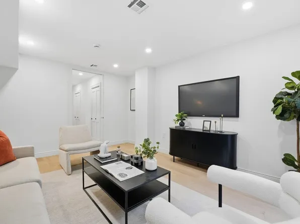 207 4th Street image 9 of 21