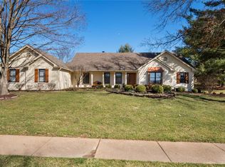 422 Jumper Hill Ct, Chesterfield, MO 63017