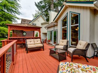 2307 W 28th Ave, Eugene, OR 97405