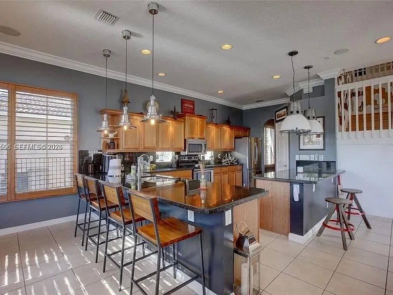 2789 SW 130th Ter — Photo 2