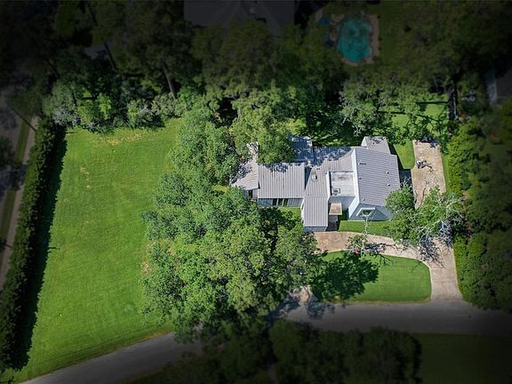 2nd image of 320 Blalock Rd