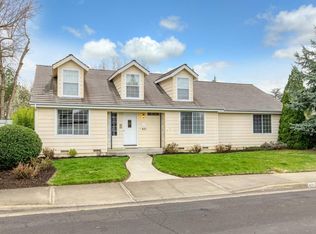 421 Silverado Cir, Medford, OR