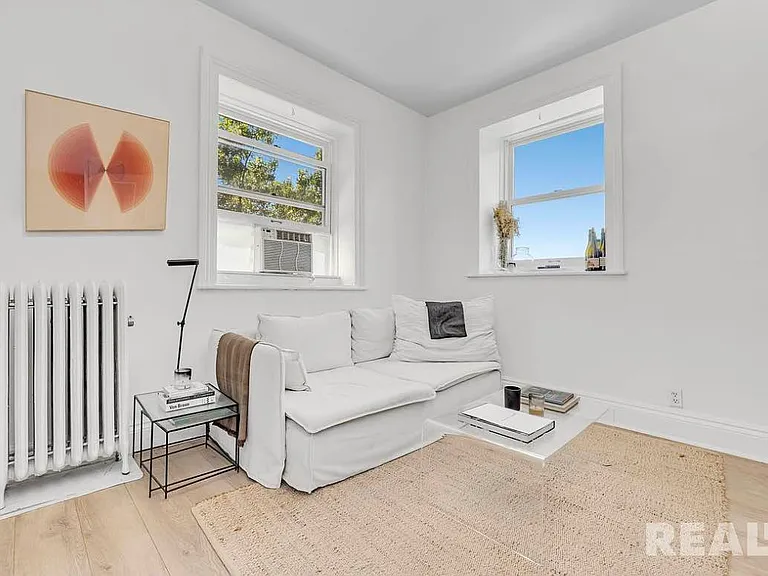 211 Lafayette Ave #13 — Photo 1