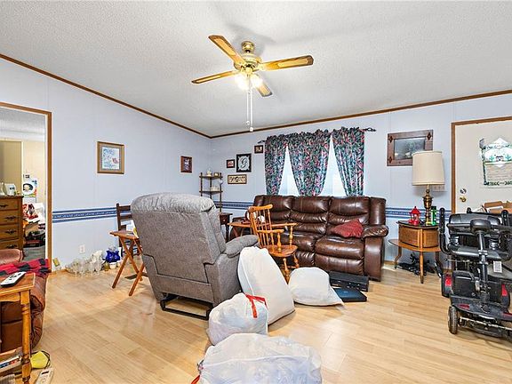 5th image of 27990 W 343rd St
