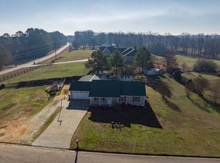 39 Becca Dr, Hoschton, GA