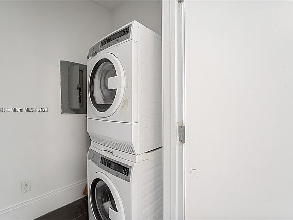 2nd image of 1509 Pennsylvania Ave #12A