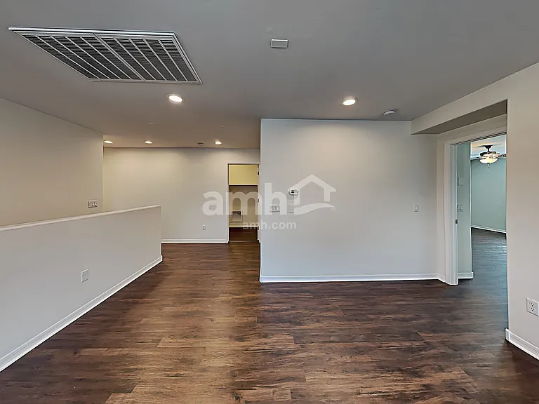 743 W Calle Ocarina — Photo 10