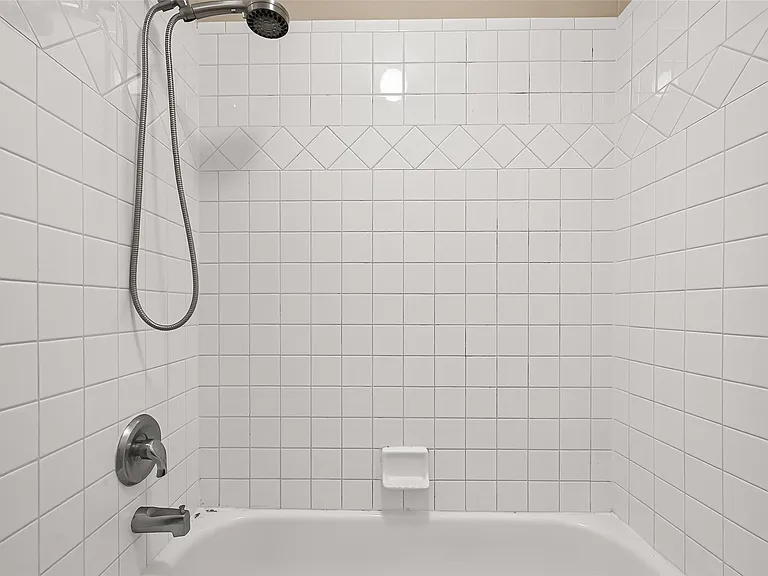 2726 Martinec Dr — Photo 26