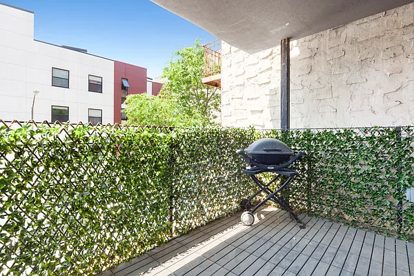 Sold by Compass | media 8