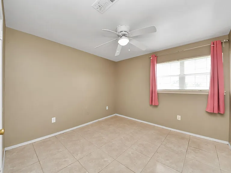 811 Hillcrest Dr — Photo 24