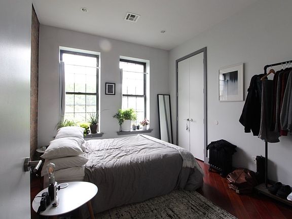 2nd image of 315 Troutman St APT 4L