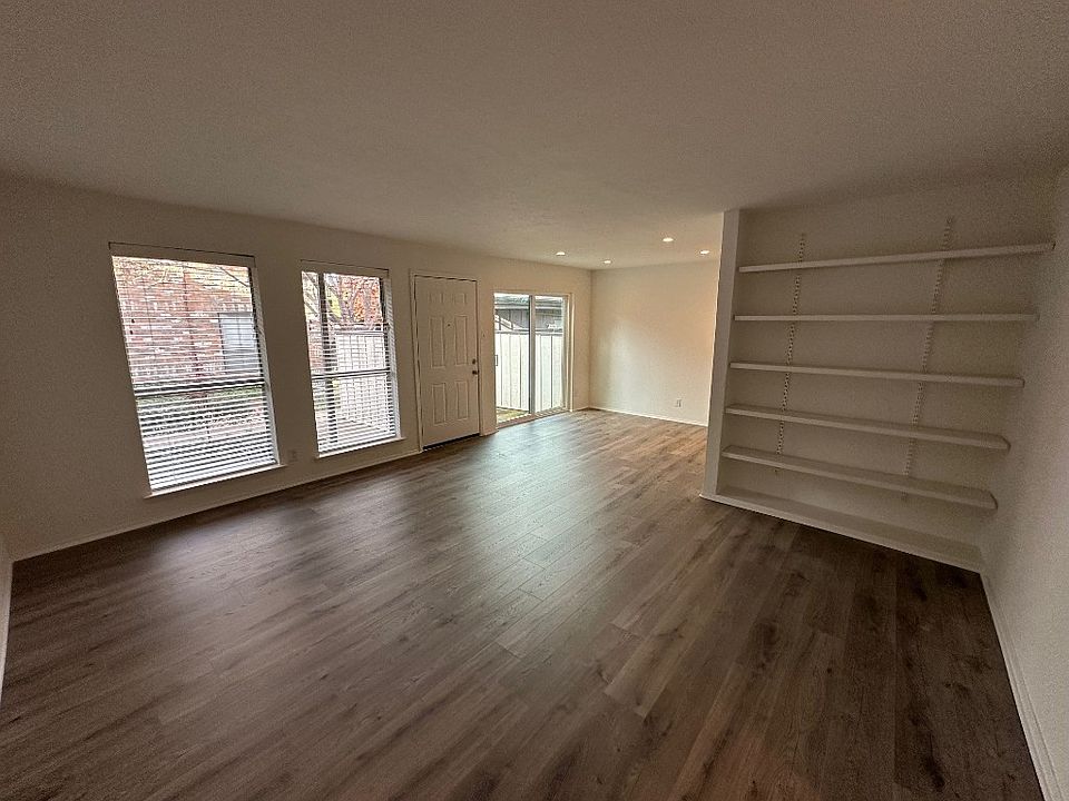 1st image of 6036 Birchbrook Dr APT 130