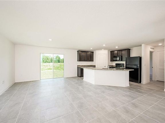 5th image of 2 Larch Ln