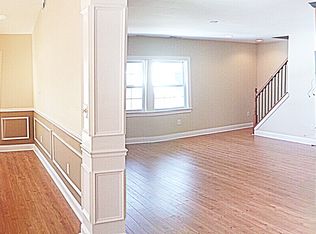83 Nearwood Ln, Levittown, PA