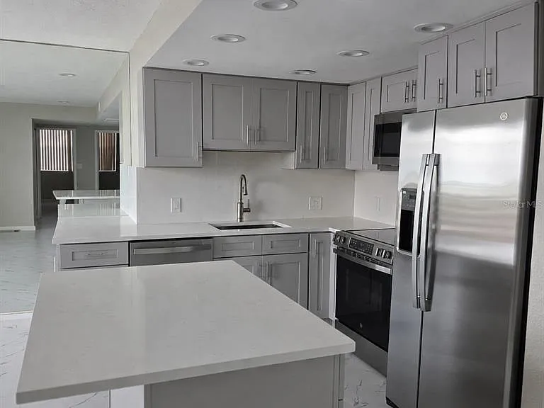 4015 Bayshore Blvd #7F — Photo 4