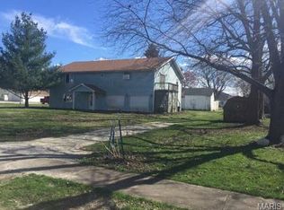 235 Elm St, Eldred, IL 62027