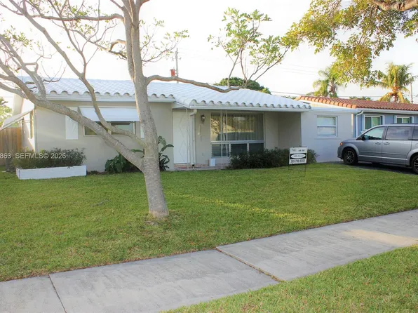 1900 N 32nd Ct, Hollywood, FL 33021