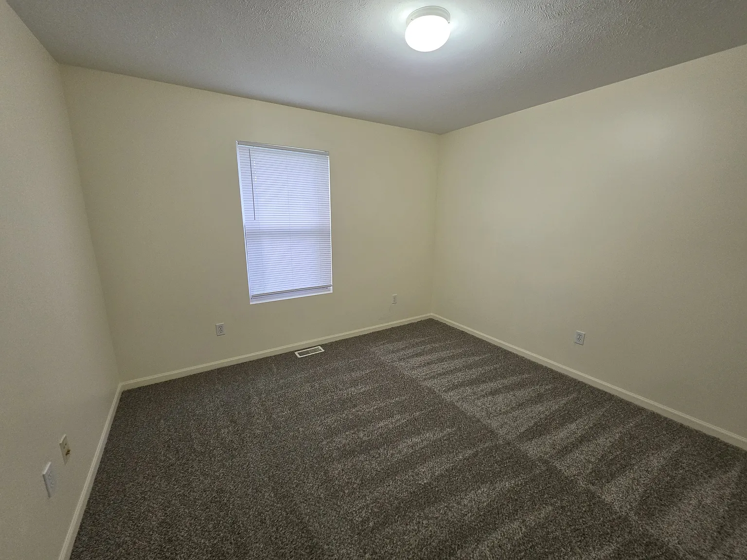 Greenly Place Condo - 2 bed/1 bath — Photo 3