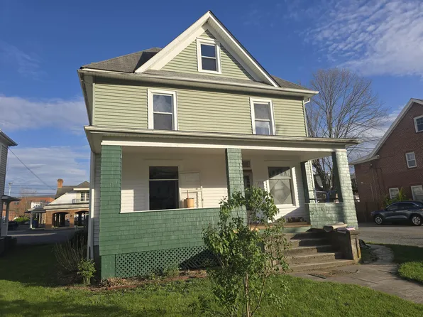 427 W Riverside St, Covington, VA 24426