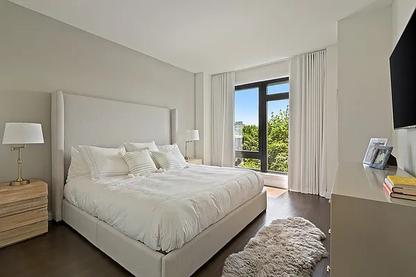 Sold by Corcoran | media 22