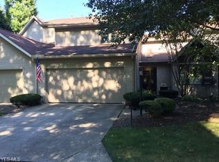 75 Lethbridge Ln, Akron, OH 44321