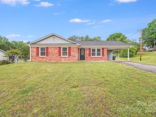 218 Valleybrook Ln, Troutman, NC 28166