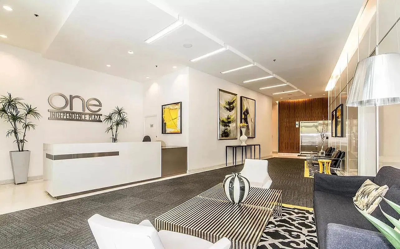 1 bed, 800 sqft, $1,940 — Photo 3