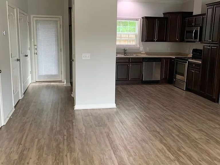 400 Tibet Ave #13 — Photo 8