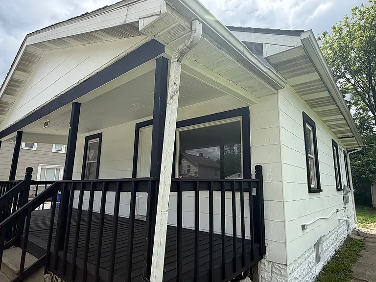 167 Benfield Ave — Photo 3