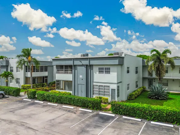 560 Capri Park, Delray Beach, FL 33484