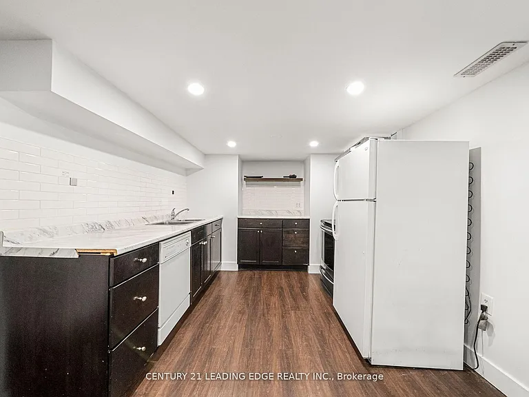 620 B Birchmount Rd #1B — Photo 7