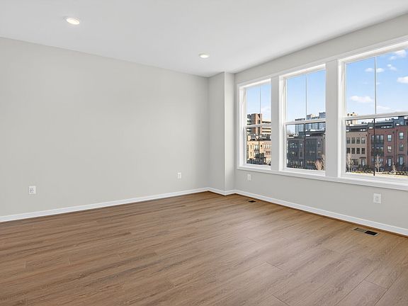 11904 Northpark Drive