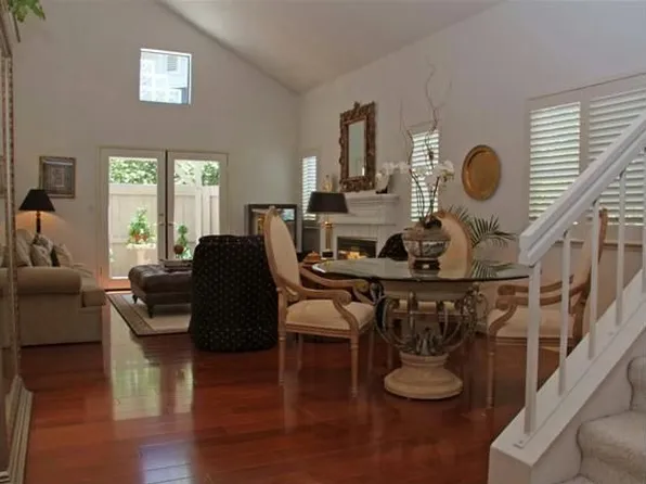 2126 University Park Dr, Sacramento, CA 95825
