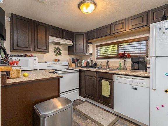 5th image of 1201 Potter Ave