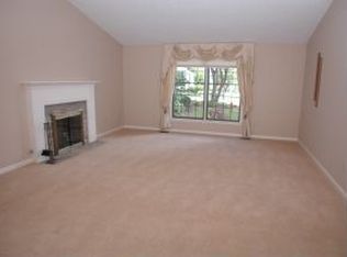 2216 E Cape Cod Dr, Bloomington, IN