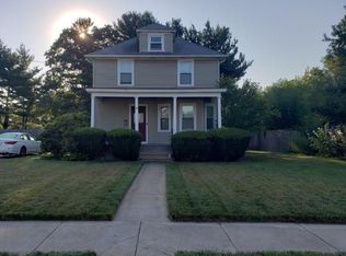 10 Netop Dr, Providence, RI 02907