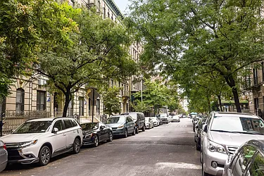 214 West 109th Street in Manhattan Valley