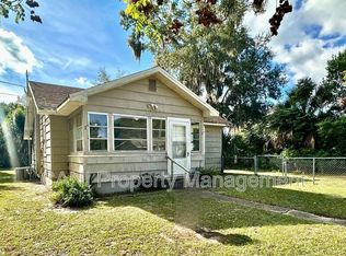 916 W Wisconsin Ave, Deland, FL 32720