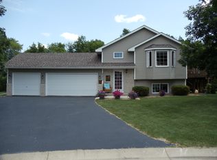 22452 Quail Cir, Rogers, MN 55374