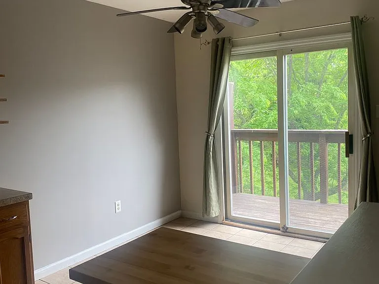 516 Maplewood Ave — Photo 9
