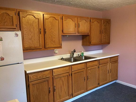 3rd image of 183 W Pitman Ave