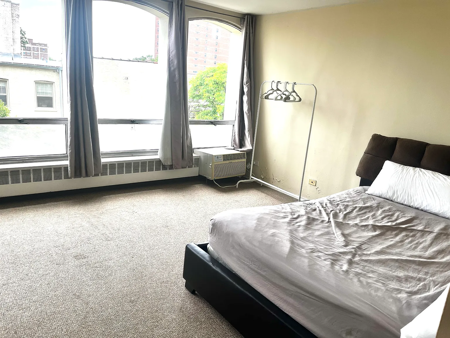Studio, 550 sqft, $1,595 — Photo 3