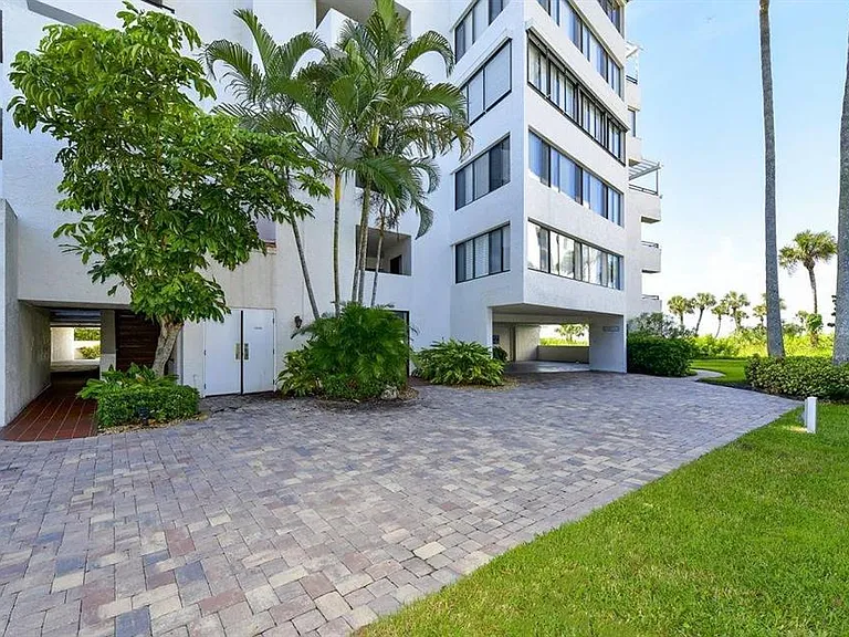 1465 Gulf Of Mexico Dr #504 — Photo 46