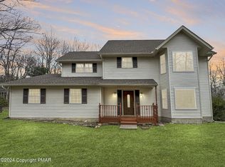2334 Mountain Laurel Dr, Effort, PA 18330