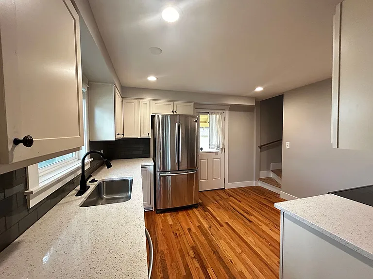 1424 W Montgomery Ave — Photo 12