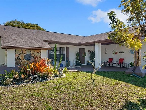 5th image of 7630 Vienna Ln