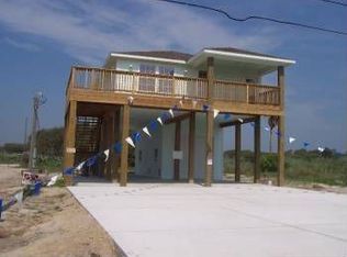 1615 S Church St, Rockport, TX 78382